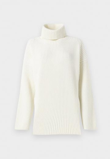 Длинный пуловер