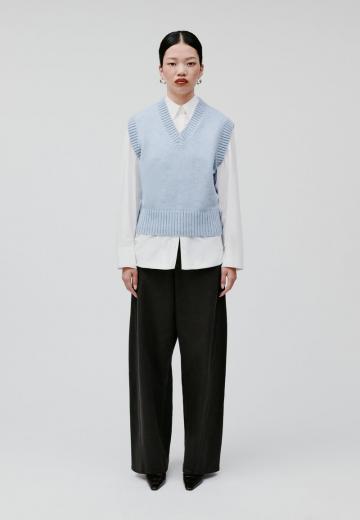 Пуловер без рукавов