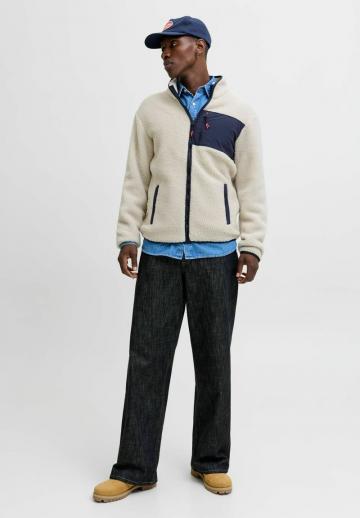 Флисовая куртка