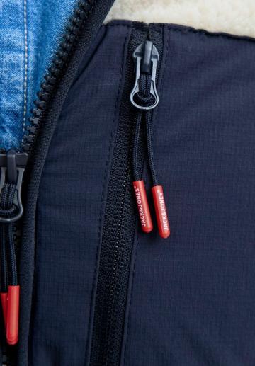 Флисовая куртка