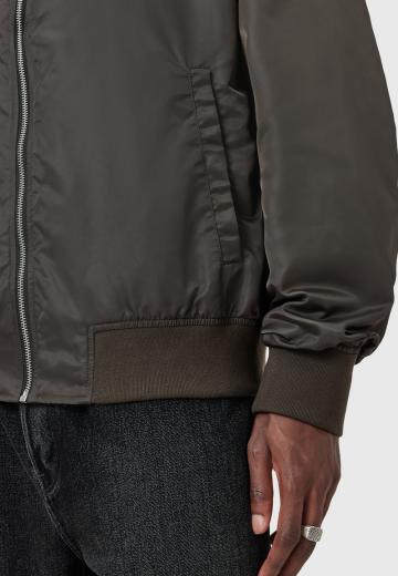 Куртка бомбер