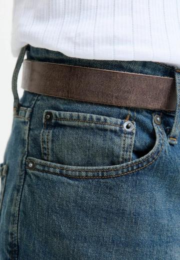 Узкие джинсы