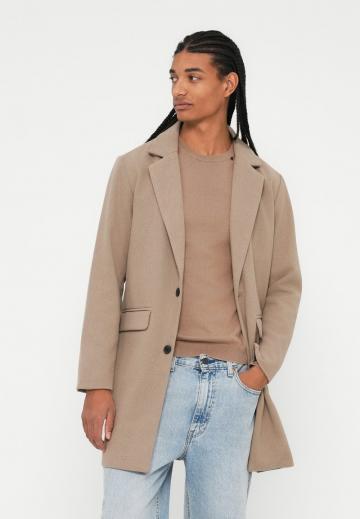 Шерстяное пальто