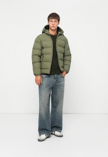 Зимняя куртка