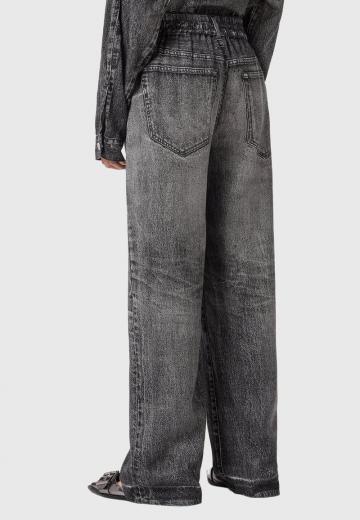 Свободные джинсы