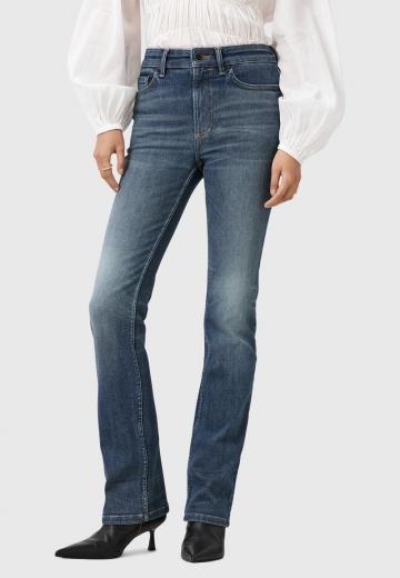 Клешеные брюки