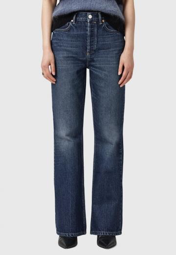 Прямые джинсы