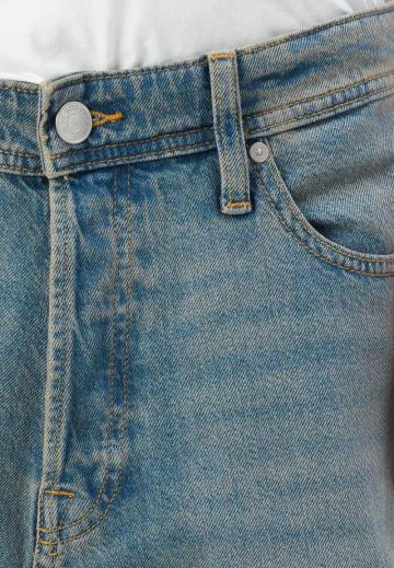 Свободные джинсы