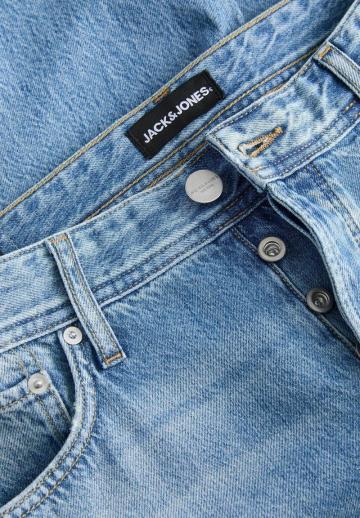 Свободные джинсы