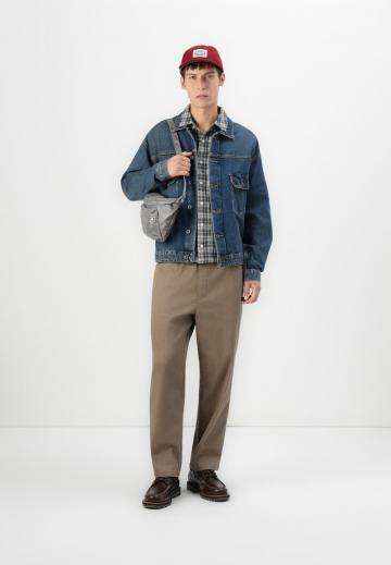 Джинсовая куртка