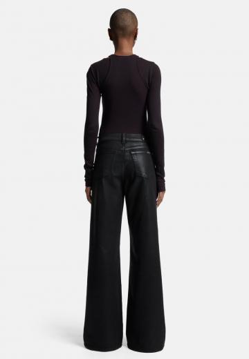 Клешеные джинсы