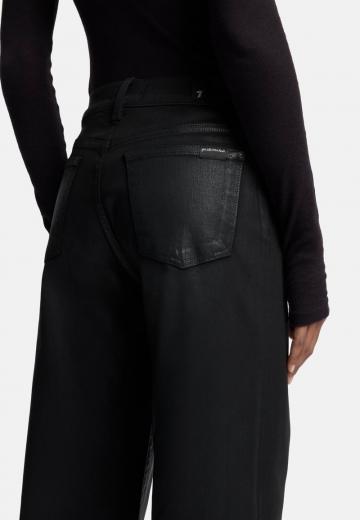 Клешеные джинсы