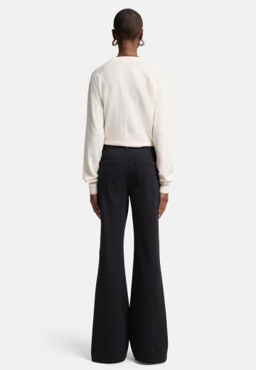 Клешеные джинсы