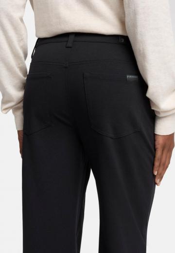 Клешеные джинсы