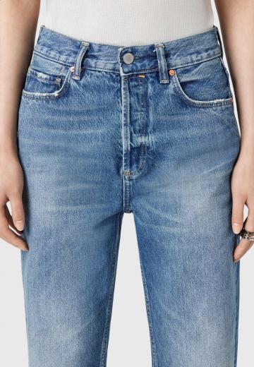 Прямые джинсы