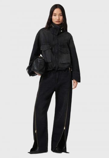 Куртка с накладнымит карманами