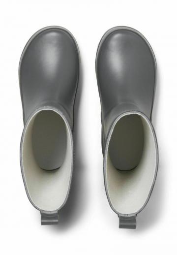 Резиновые сапоги