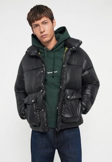 Зимняя куртка