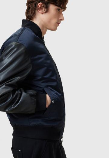 Куртка бомбер