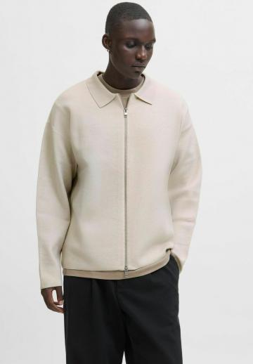 Вязаная кофта