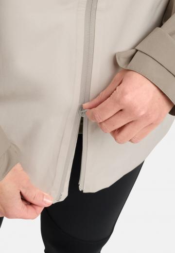 Спортивная куртка