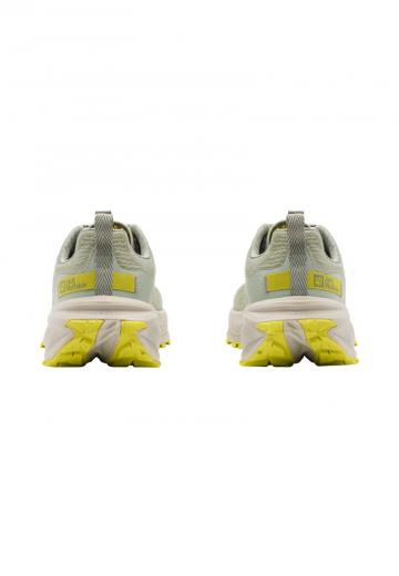 Походные кроссовки