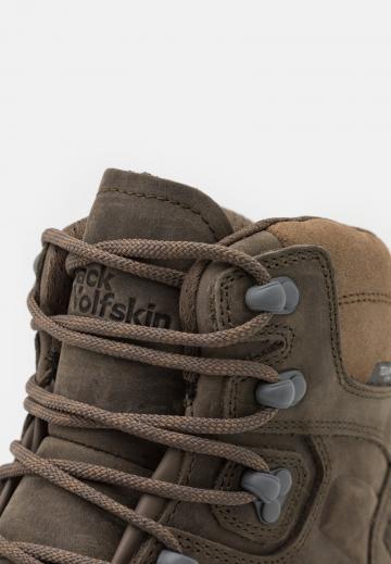 Походные ботинки