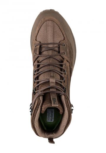 Походные кроссовки