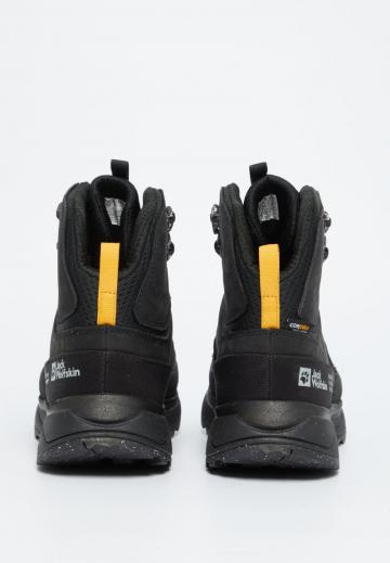 Походные кроссовки