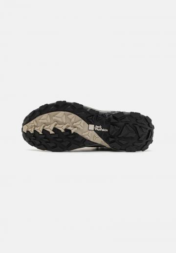 Походные ботинки