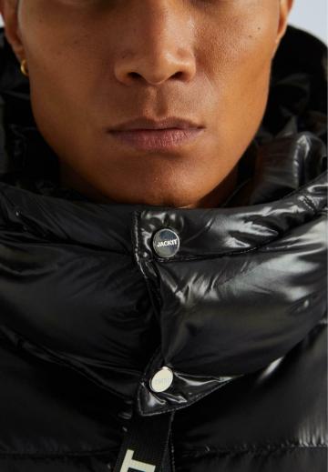 Зимняя куртка