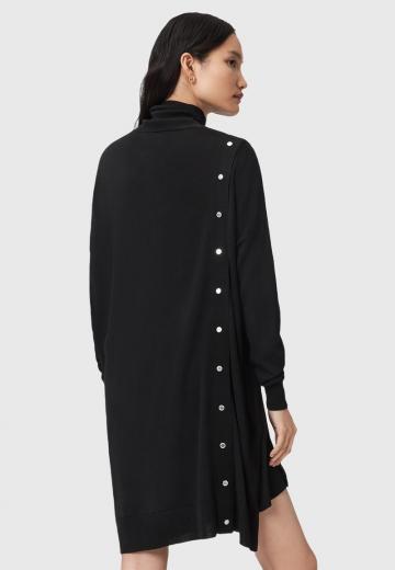 Вязаное платье