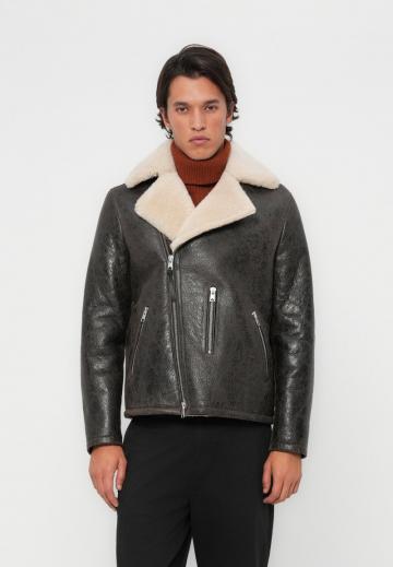 Кожаная куртка