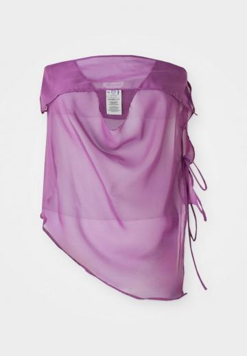 Топ без бретелек