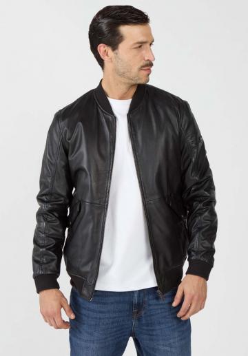 Куртка бомбер