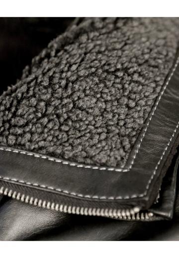 Кожаная куртка