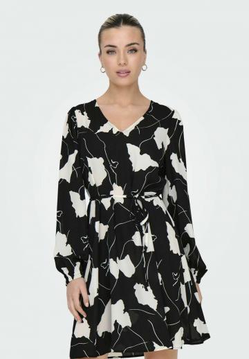 Короткое платье