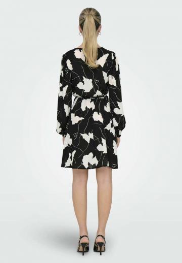 Короткое платье