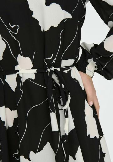 Короткое платье