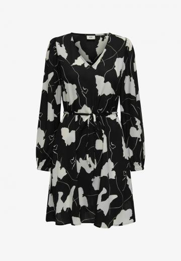 Короткое платье