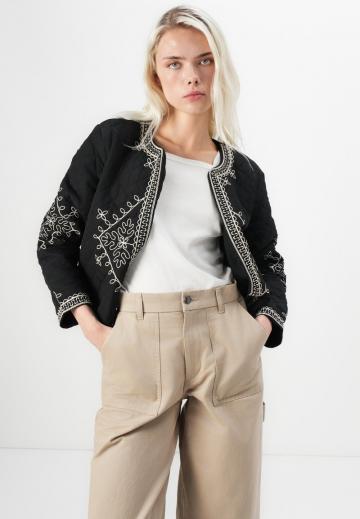 Жаккардовая вязаная кофта