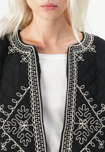 Жаккардовая вязаная кофта