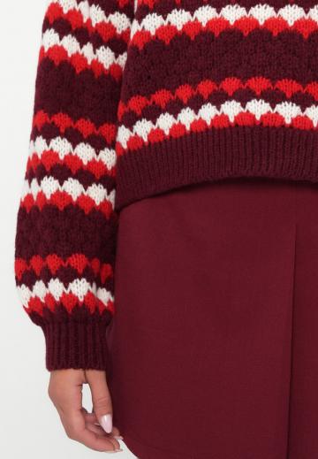 Пуловер в полоску