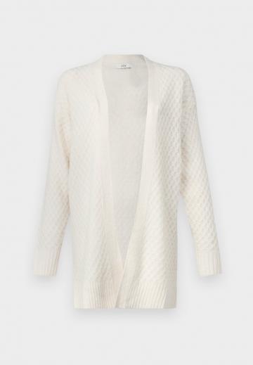 Длинный жилет