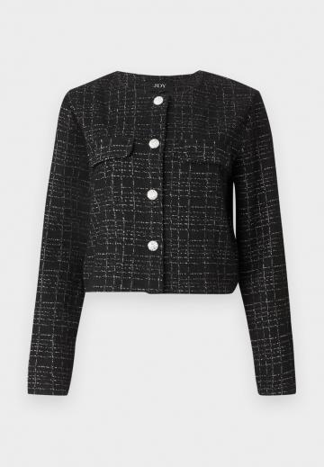 Короткая куртка