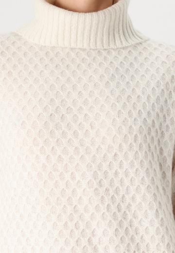 Вязаное платье