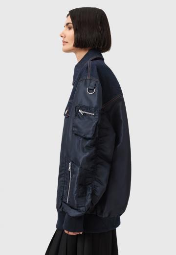 Куртка с накладнымит карманами