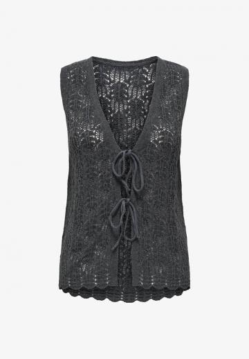 Джинсовая жилетка