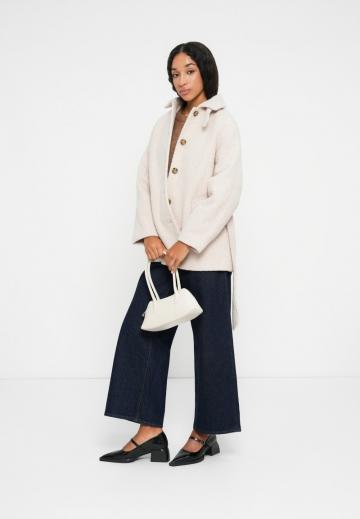 Шерстяное пальто