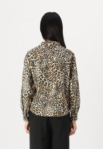 Джинсовая куртка